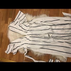 Stripes black and white romper